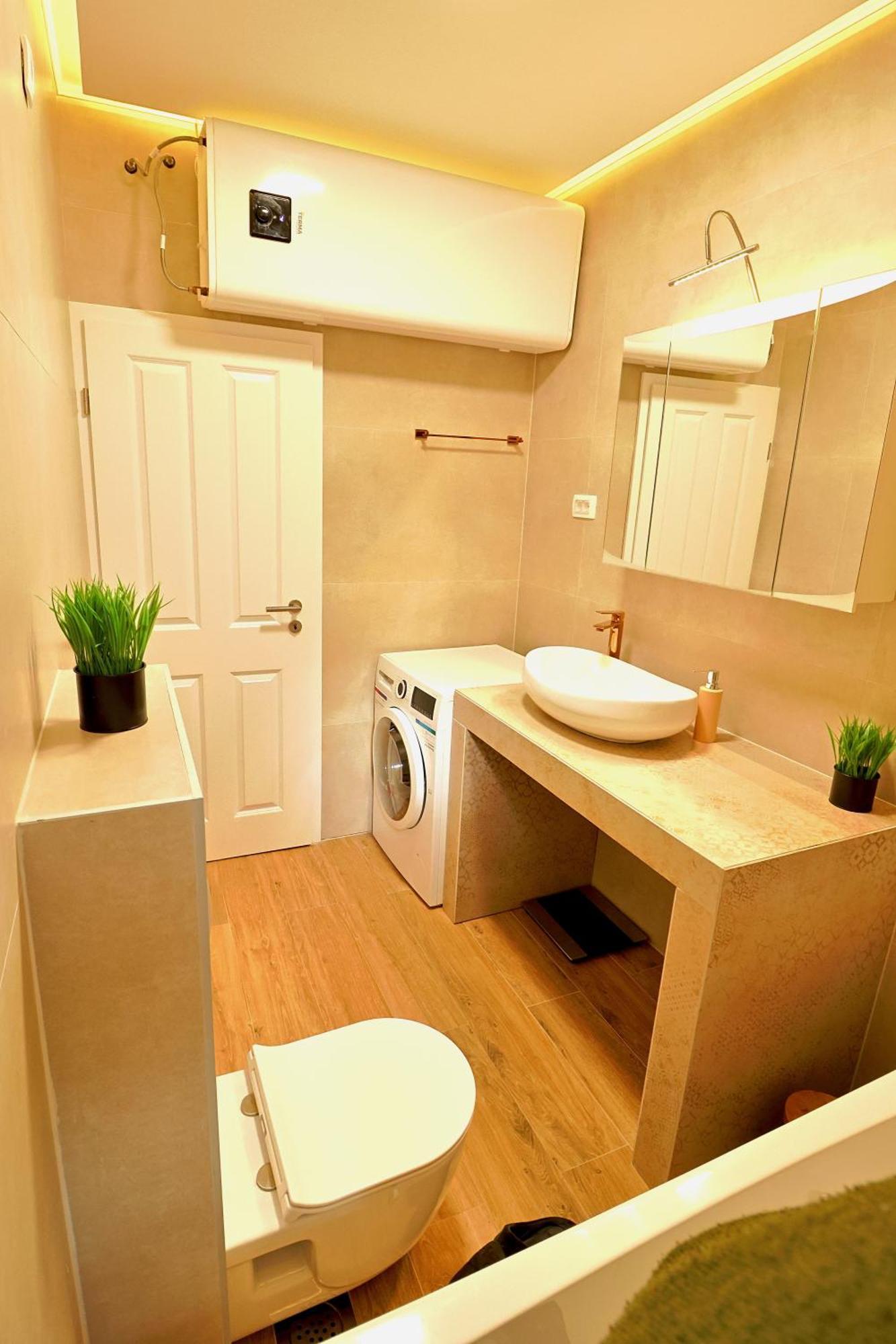 Central Single House With Parking-Top Location! Novalja Zewnętrze zdjęcie